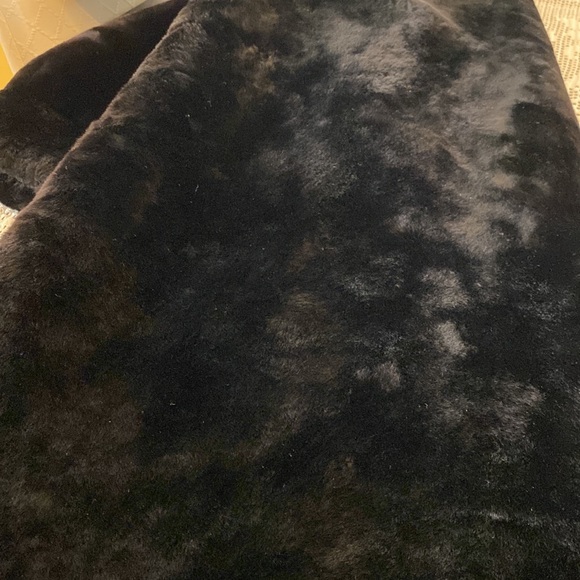 Woman’s long heavy sheepskin fur coat Sz 16,18 - Picture 16 of 16